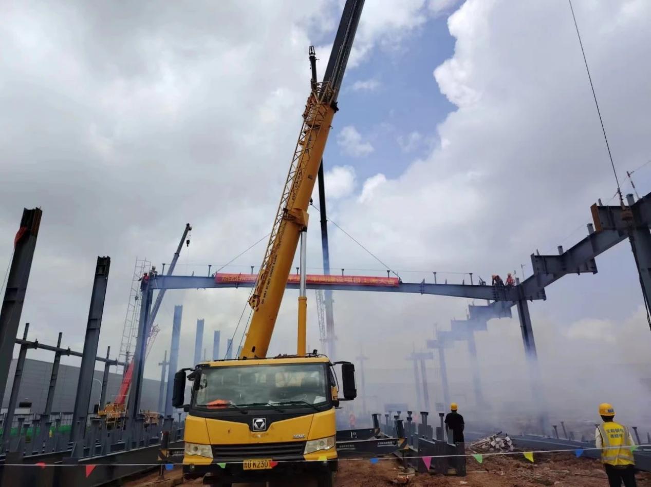 Projet de construction d'ateliers de production de pièces Chery KD sur la poutre, EIHE a réalisé que le projet de construction de base de CHERY Automobile Qingdao a remporté l'offre «trois titres consécutifs».