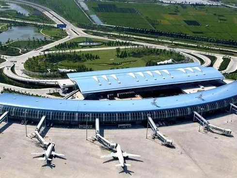 Pourquoi les cadres en acier sont-ils populaires dans la conception du terminal de l'aéroport?