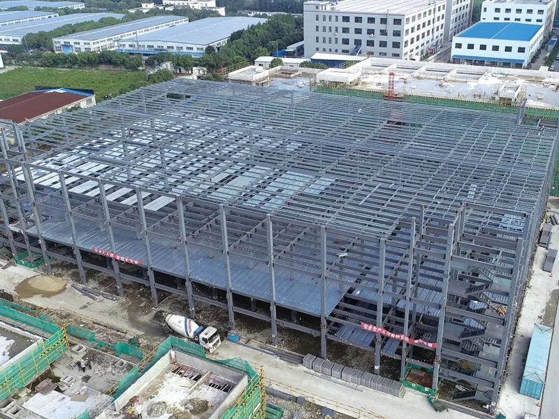 Entrepôts de structure en acier préfabriquée respectueuse de l'environnement